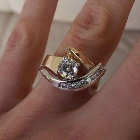 Timeless Elegance: Unique Gold & Silver Zirconia Ring