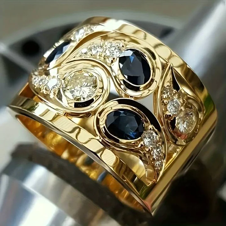 Vintage Blue Crystal Gold Ring
