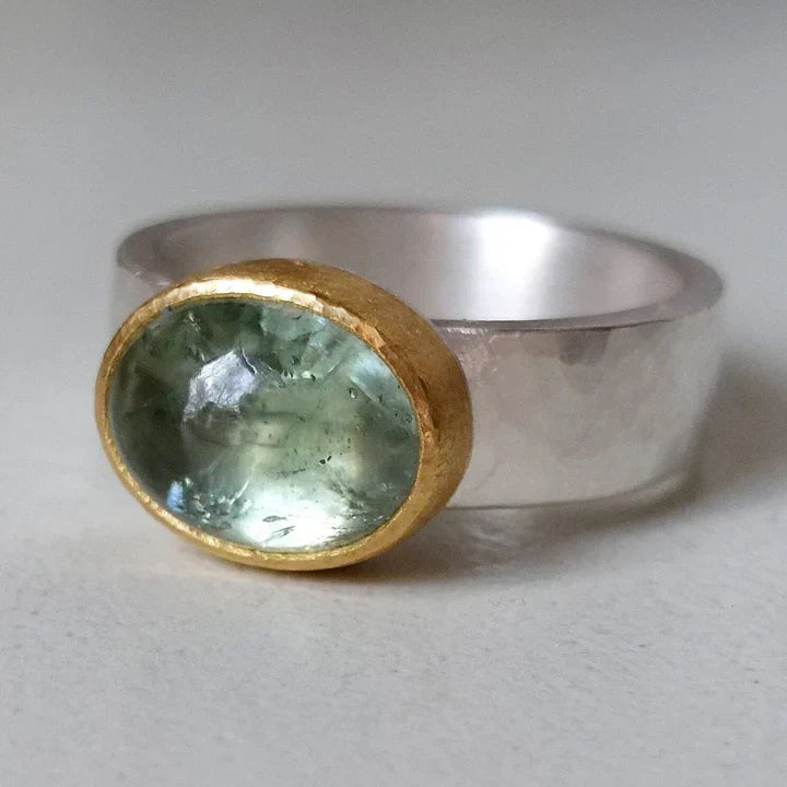 Retro Emerald Stone Ring