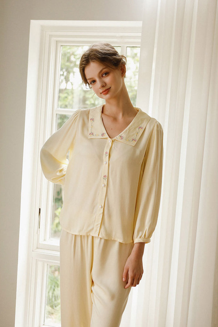 Pai Satin Rose Embroidery Sleepwear Set
