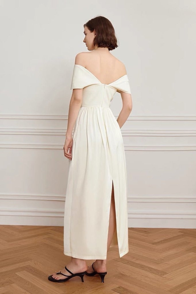 Alba Off Shoulder Curve Maxi Dress in Cream