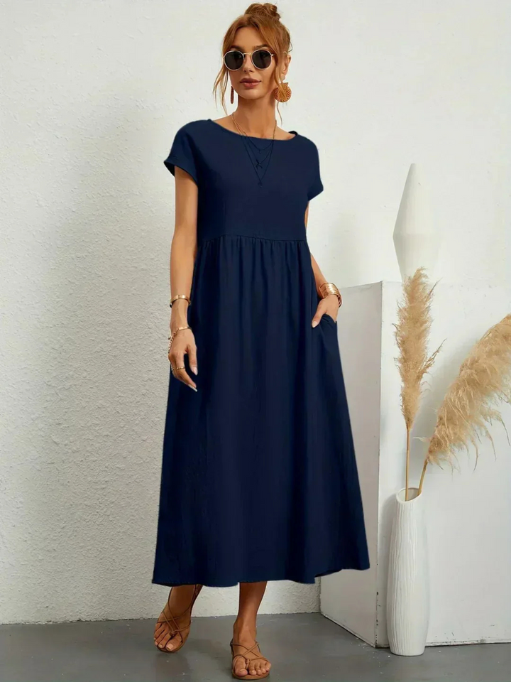 Mari™ | Elegant round neck dress