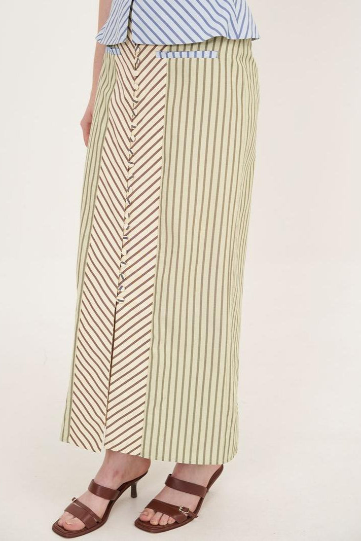 Cha elegant Skirt Set