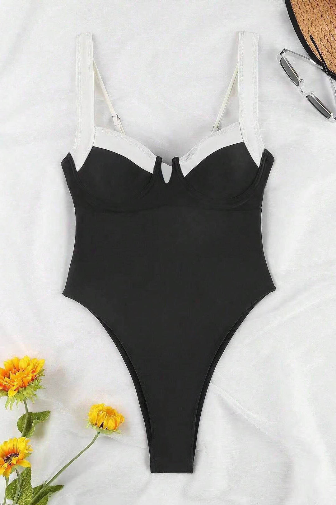 Cindy U-Neck One-Piece Swimsuit