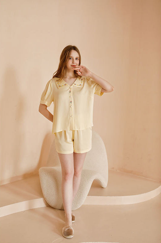 Pai Satin Rose Embroidery Sleepwear Set