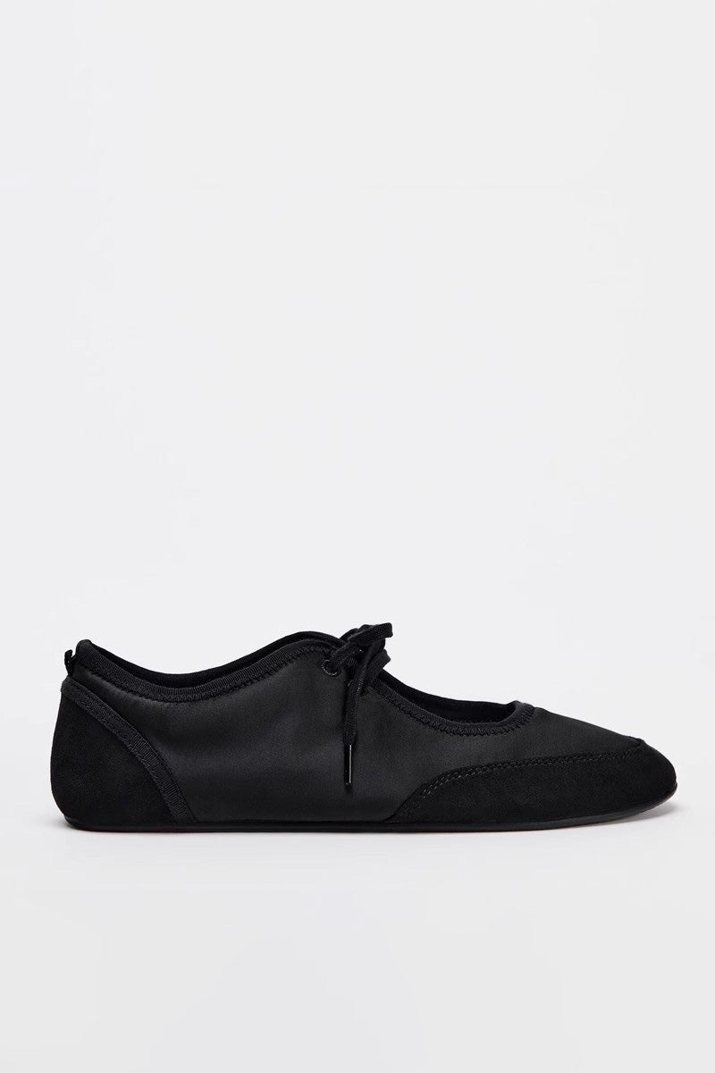 Cassy Flats With Laces