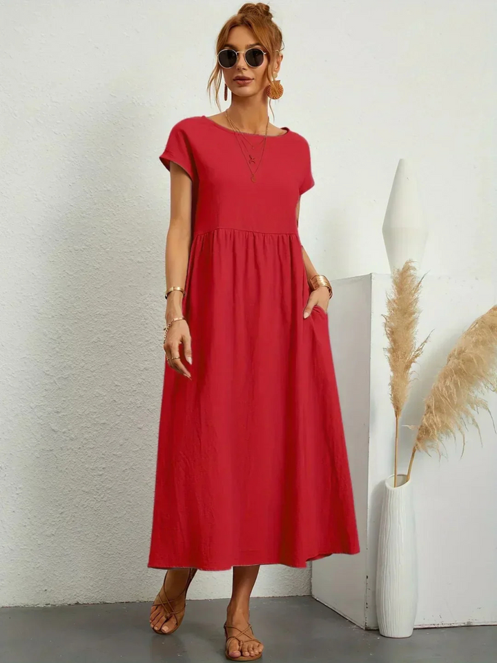 Mari™ | Elegant round neck dress