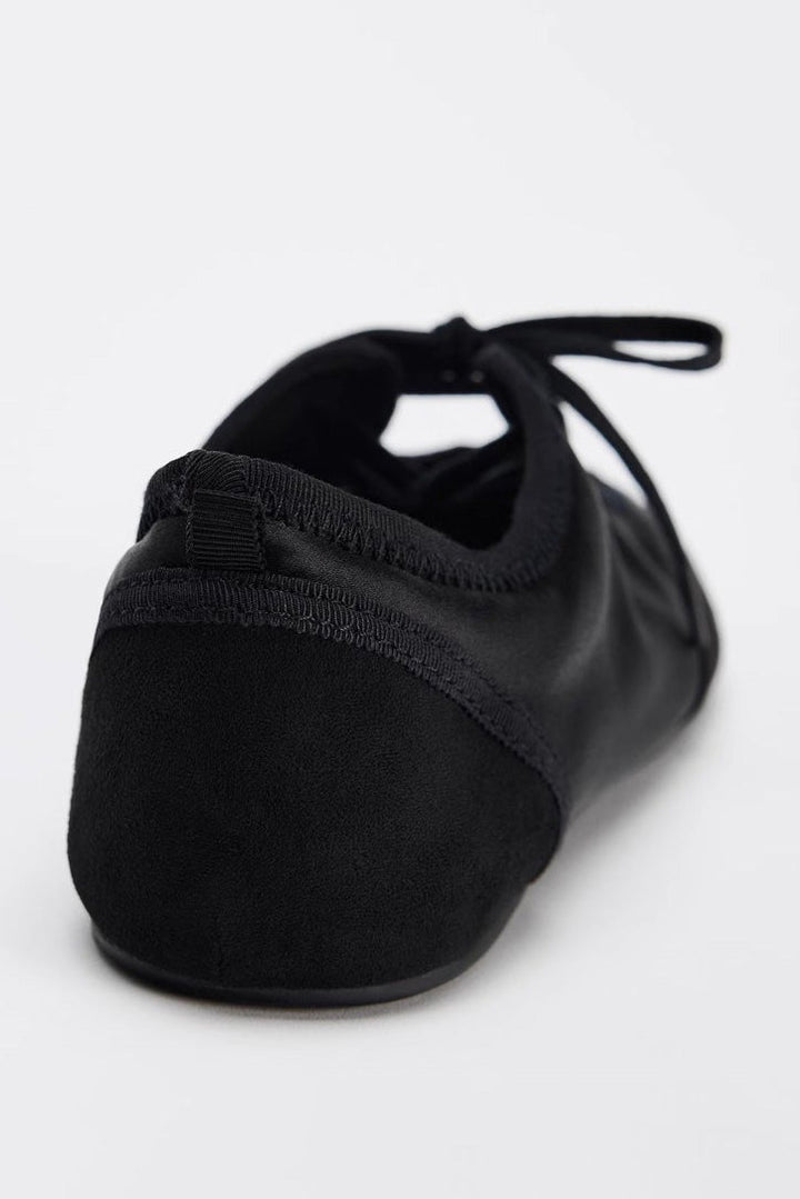 Cassy Flats With Laces