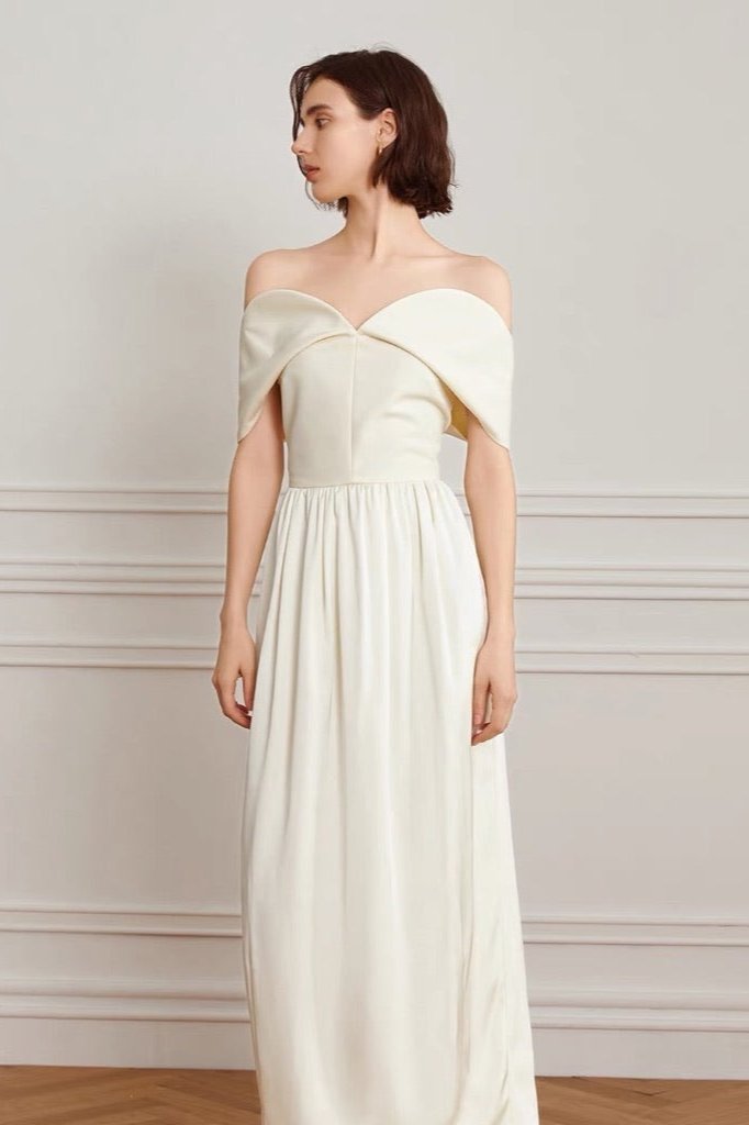 Alba Off Shoulder Curve Maxi Dress in Cream
