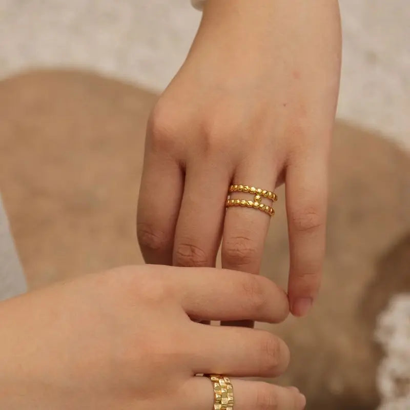 The Sol Cluster Ring