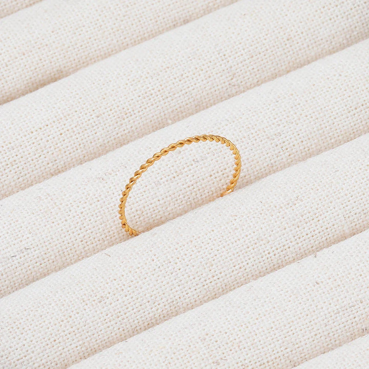 The Arlo Twist Ring