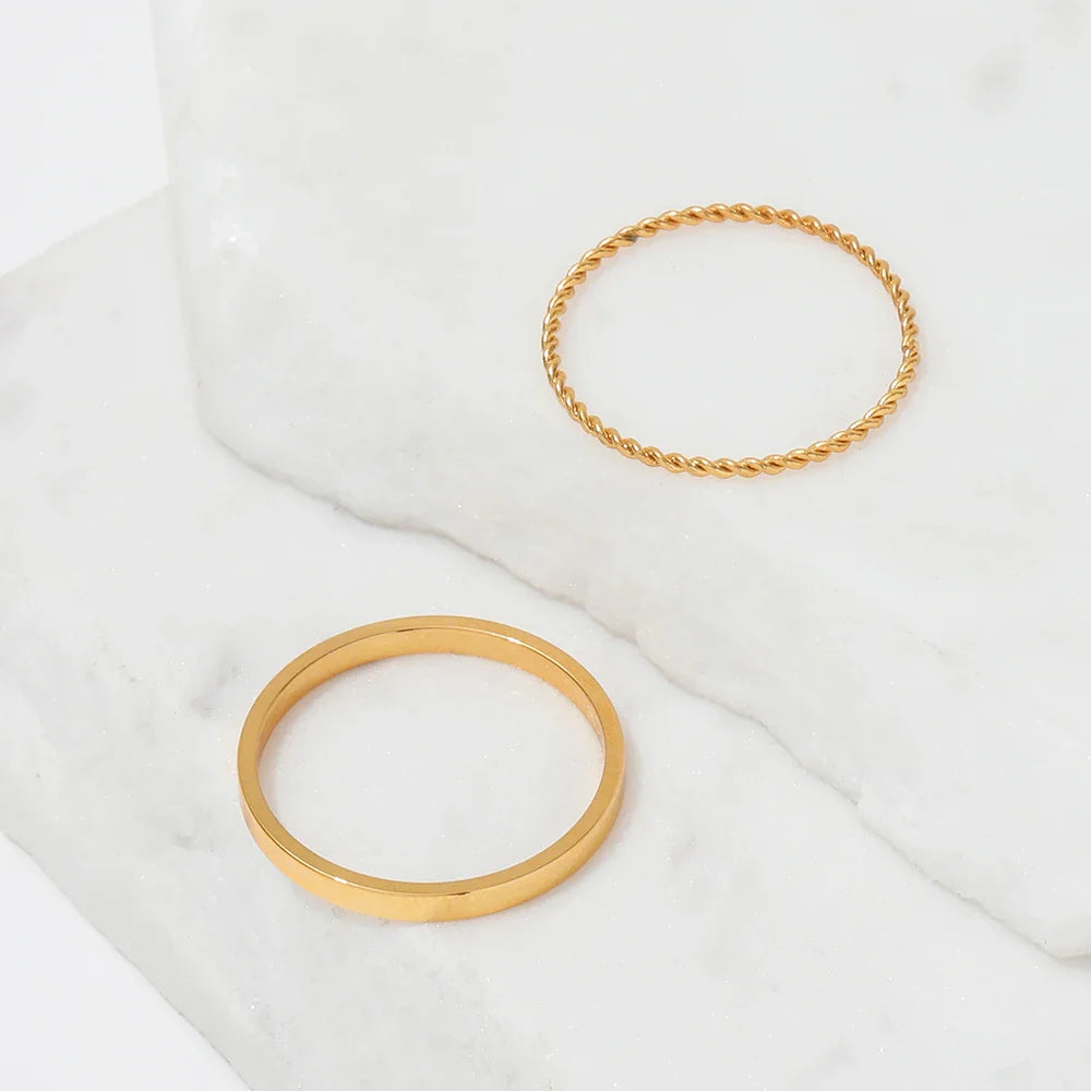 The Arlo Twist Ring
