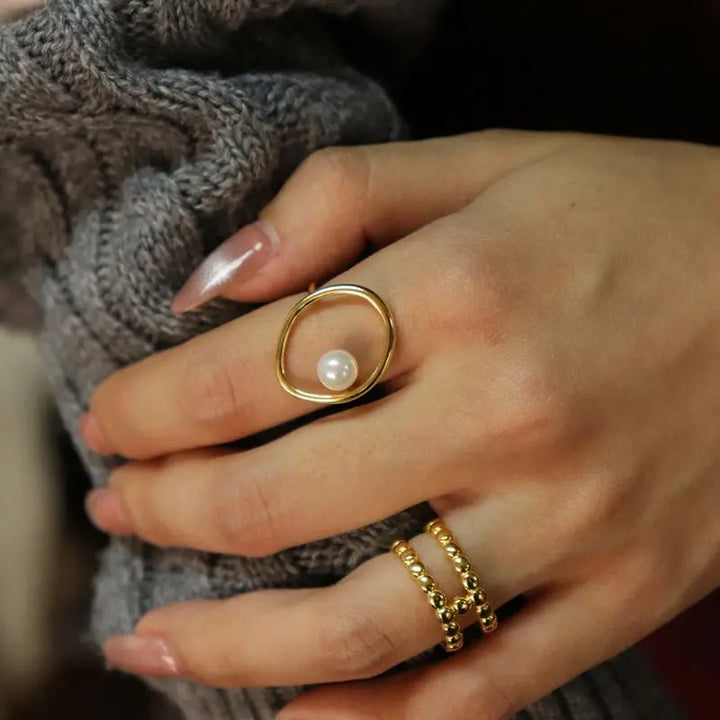 The Sol Cluster Ring