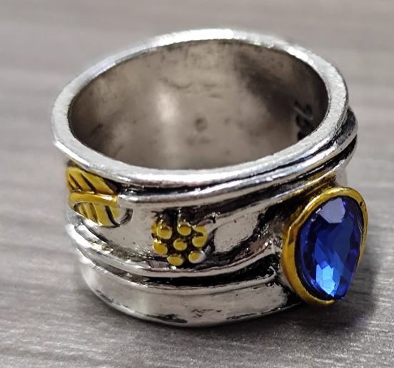 Retro Blue Gem Ring